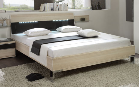 Holzdekor Bettgestell der Serie Vicenza